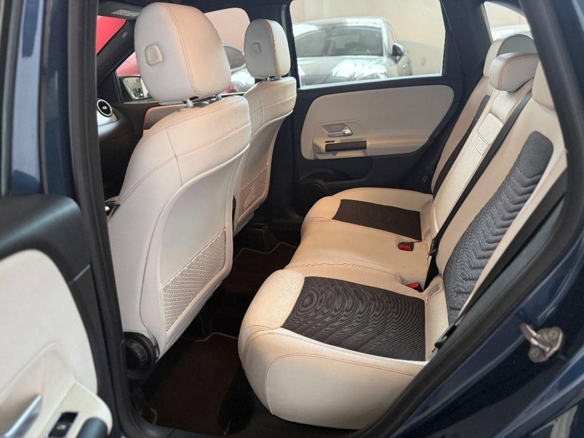 Mercedes-Benz Classe B 180 d Automatic Executive (8)