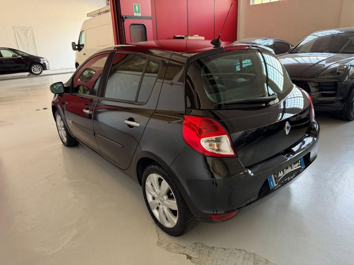 Renault Clio 1.2 16V TCE 100CV 5 porte Luxe (12)