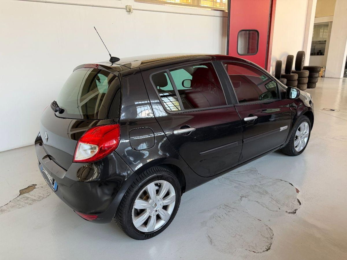 Renault Clio 1.2 16V TCE 100CV 5 porte Luxe (13)