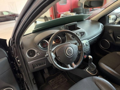 Renault Clio 1.2 16V TCE 100CV 5 porte Luxe (6)