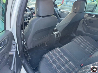 Volkswagen Golf 2.0 TSI 5p. GTI (10)