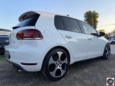 Volkswagen Golf 2.0 TSI 5p. GTI (14)