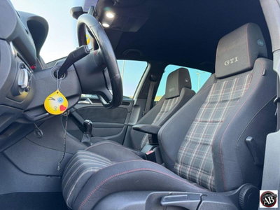 Volkswagen Golf 2.0 TSI 5p. GTI (16)