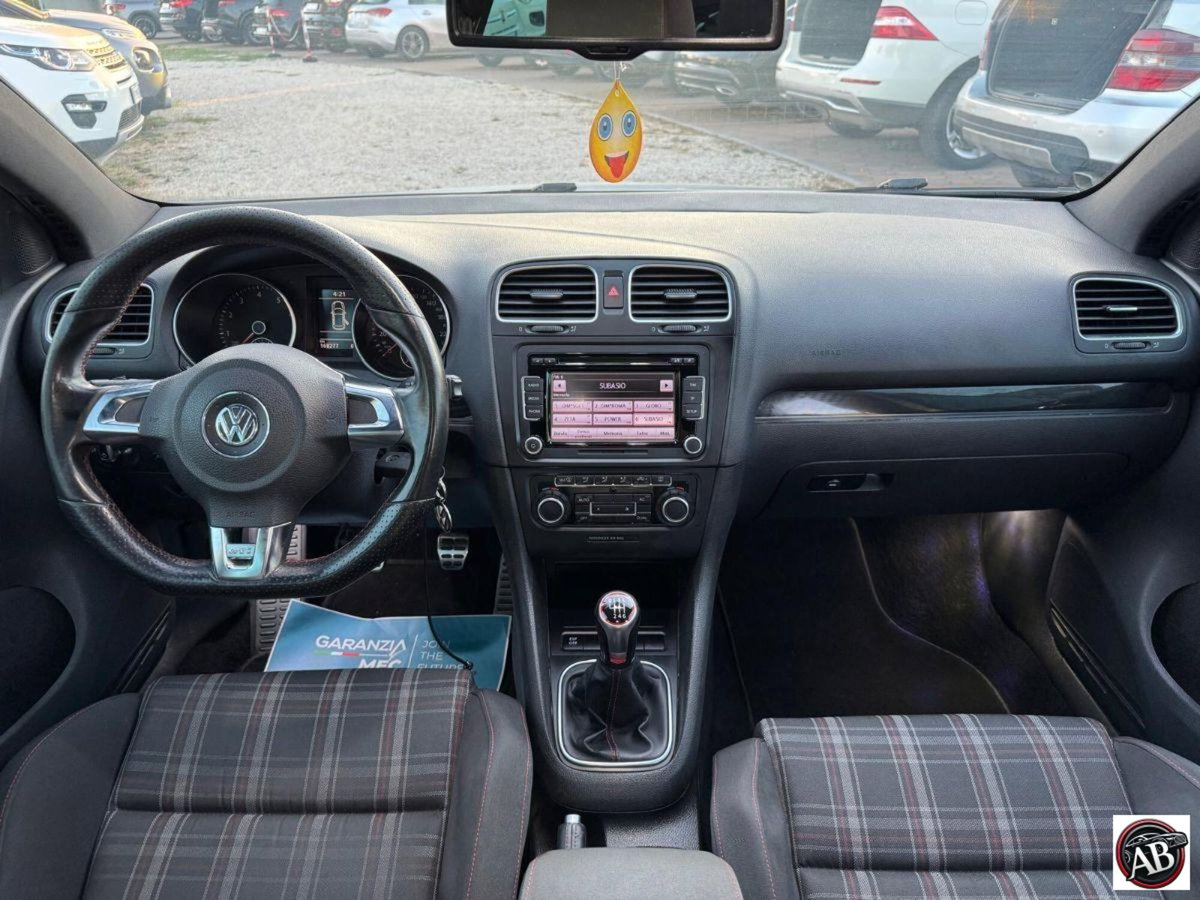 Volkswagen Golf 2.0 TSI 5p. GTI (5)