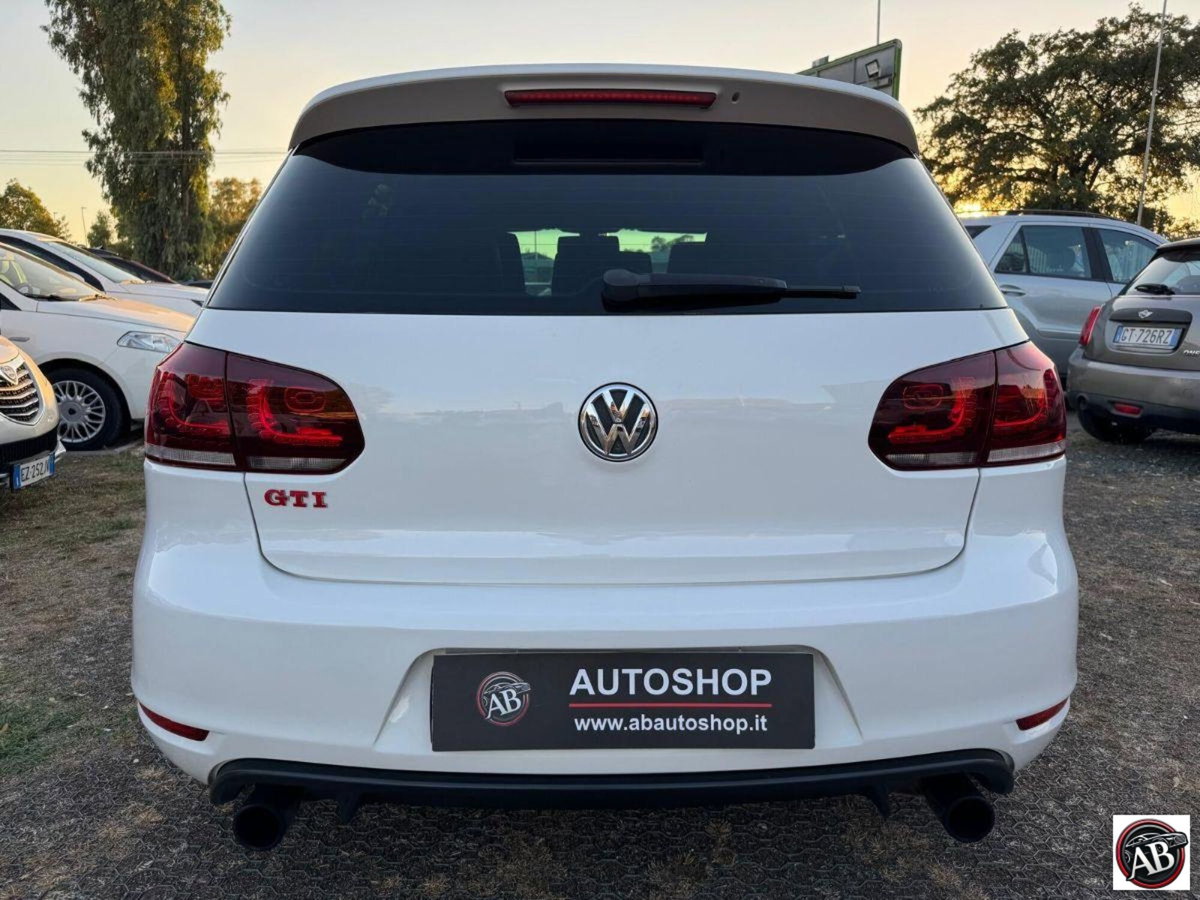 Volkswagen Golf 2.0 TSI 5p. GTI (8)