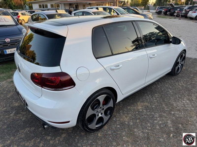Volkswagen Golf 2.0 TSI 5p. GTI (9)