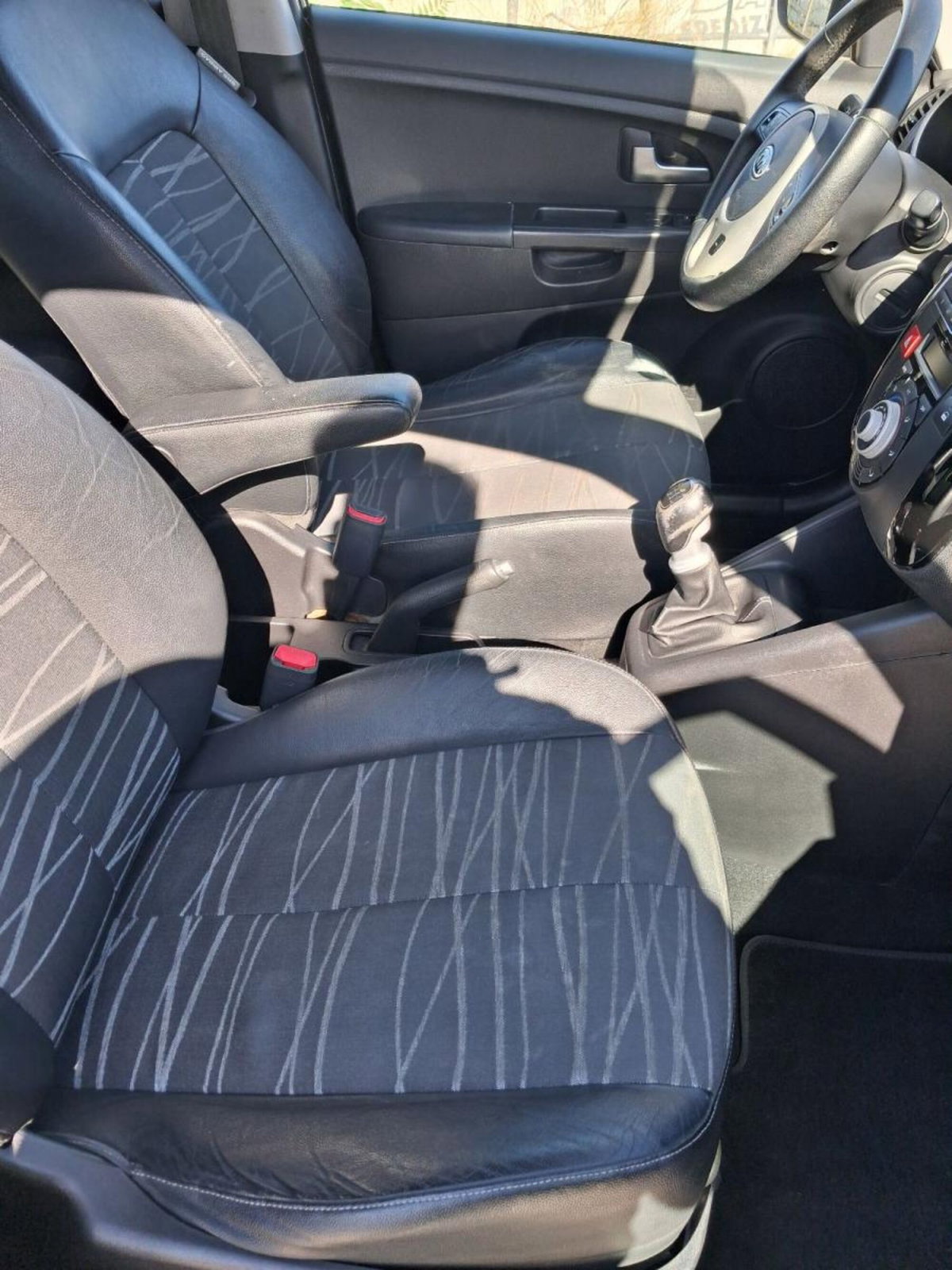 Kia Venga 1.6 CRDi VGT TX (16)