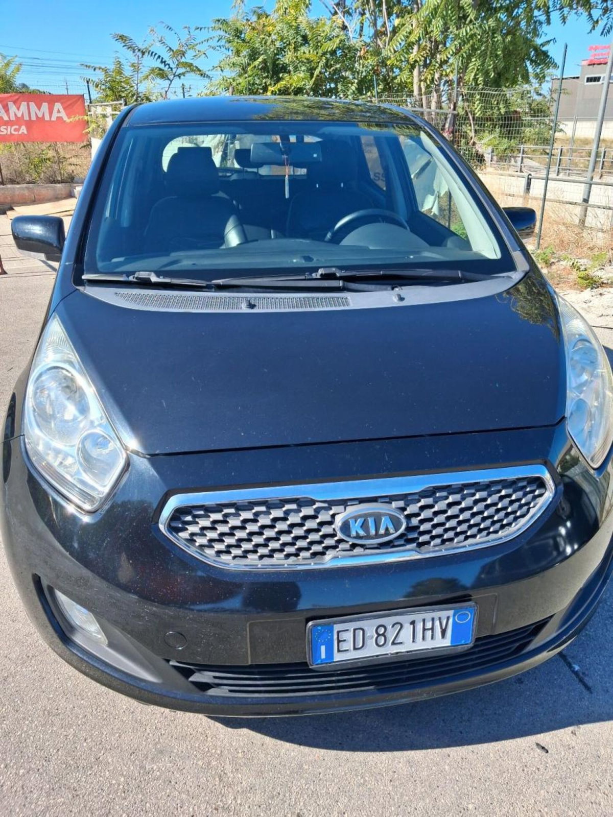 Kia Venga 1.6 CRDi VGT TX (2)