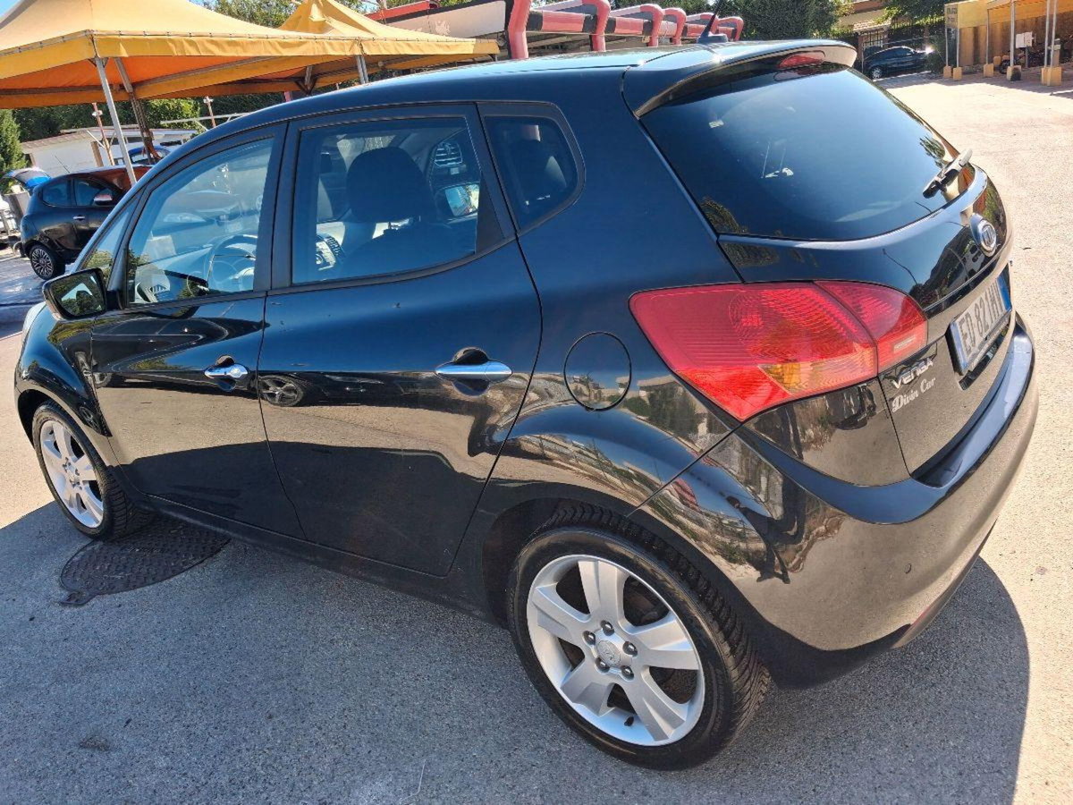Kia Venga 1.6 CRDi VGT TX (7)