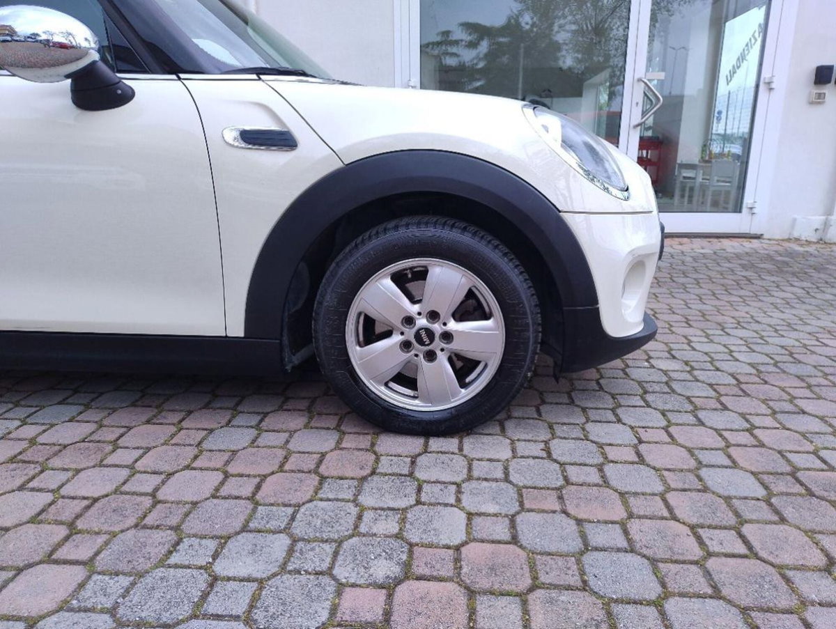 MINI Mini 1.2 One 5 porte (2)