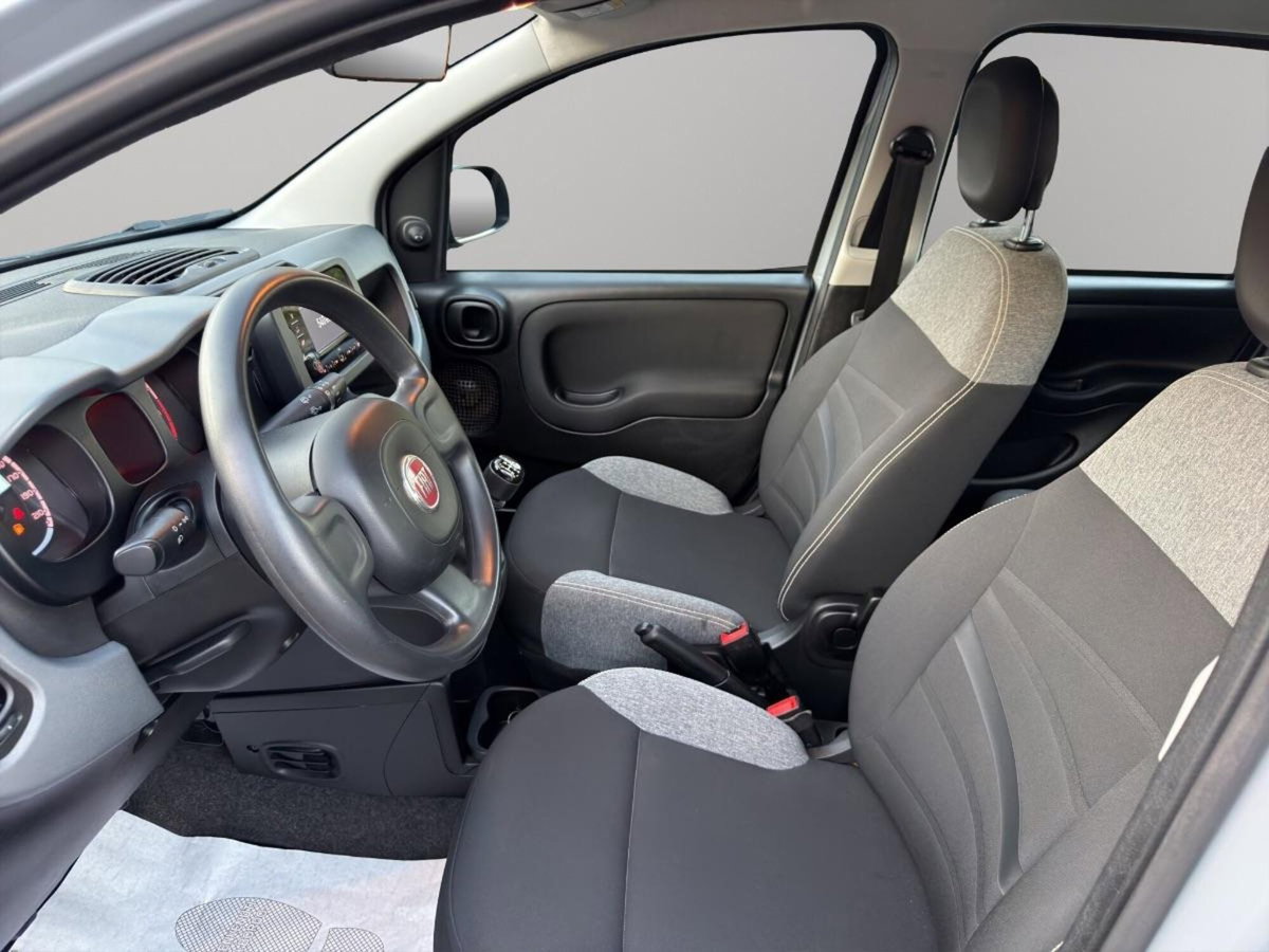 Fiat Panda 1.0 FireFly S&S Hybrid City Cross (12)