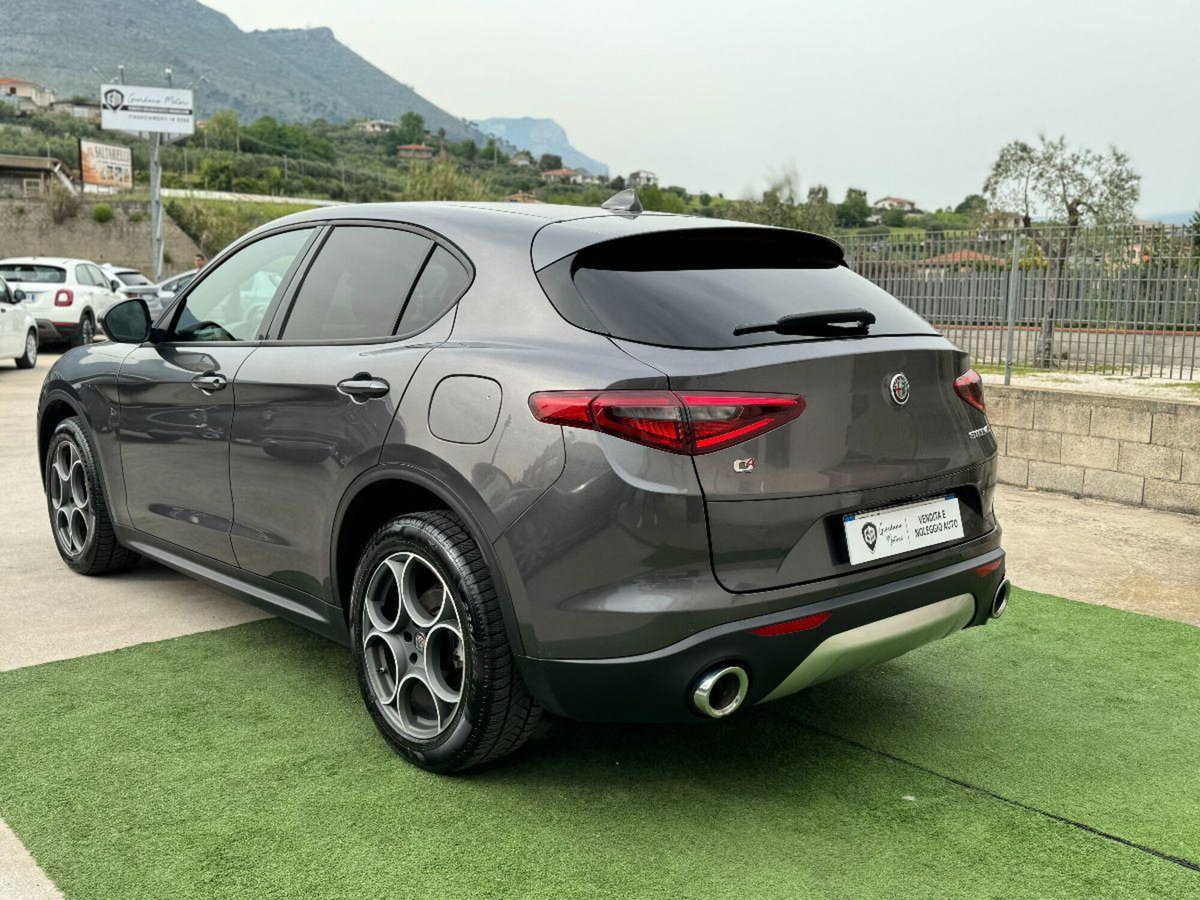Alfa Romeo Stelvio 2.2 t Intensa Q4 210cv auto (16)