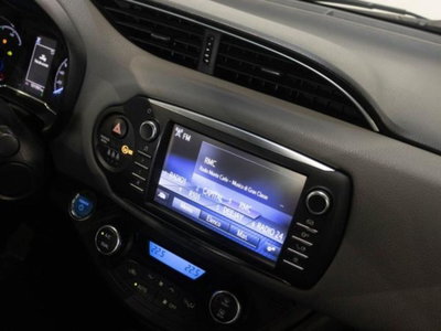 Toyota Yaris 1.5 Hybrid 5 porte Y20 Bitone (14)