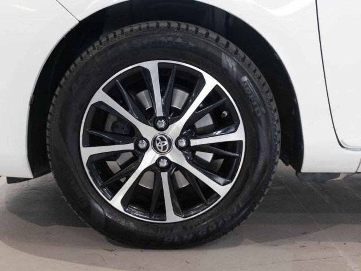 Toyota Yaris 1.5 Hybrid 5 porte Y20 Bitone (6)