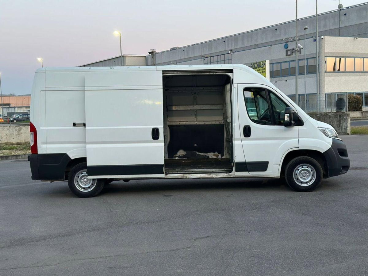 Citroen Jumper Furgone 35 2.2 HDi/130 PLM-TA Furgone (15)