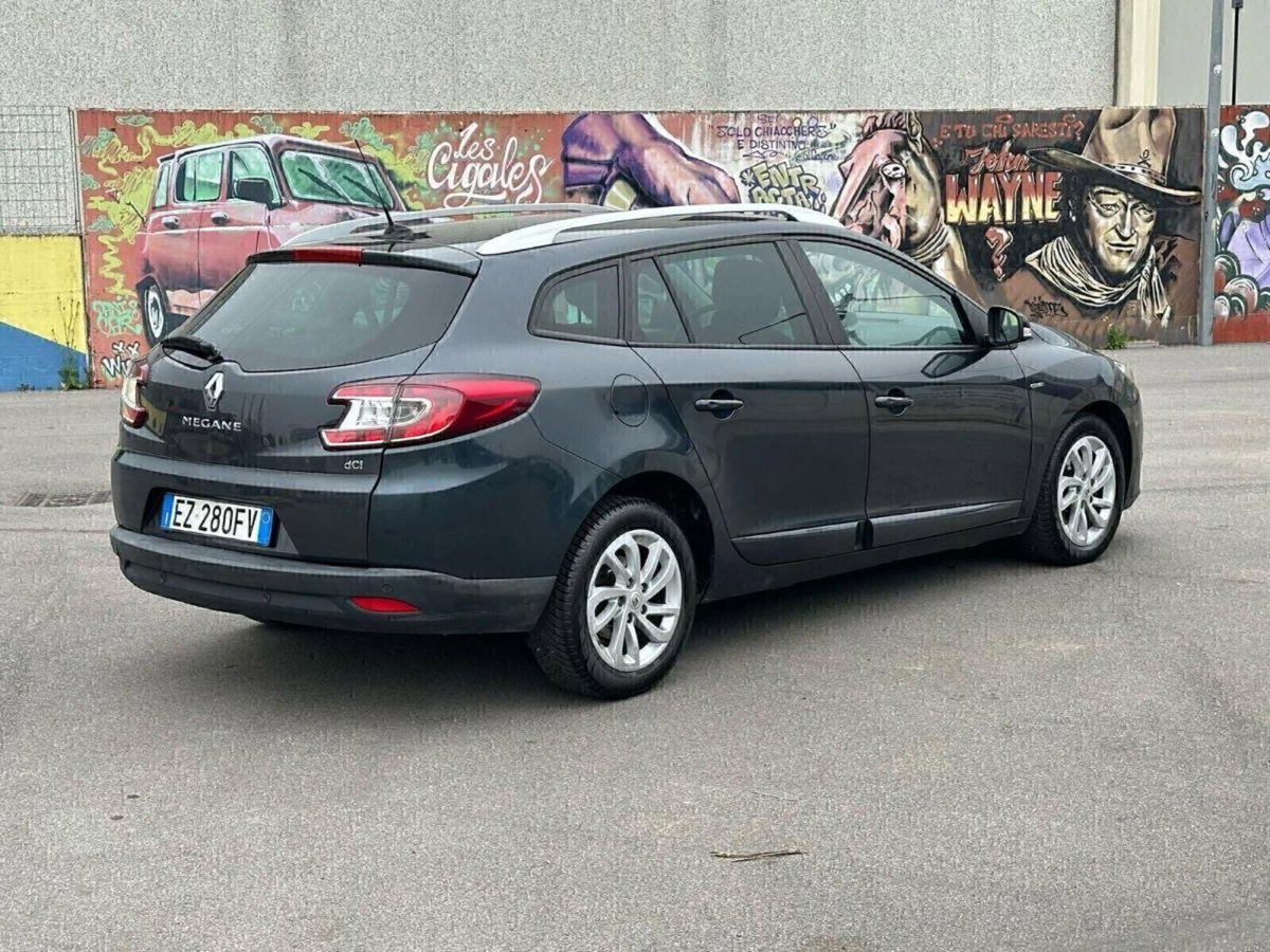 Renault Mégane SporTour 1.5 dCi 110CV SporTour Wave (3)