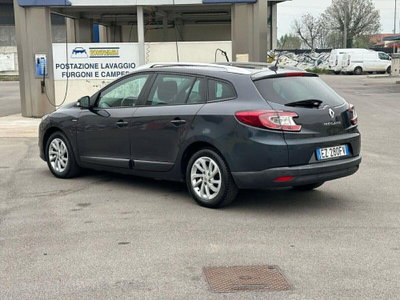 Renault Mégane SporTour 1.5 dCi 110CV SporTour Wave (4)