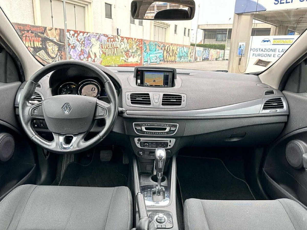 Renault Mégane SporTour 1.5 dCi 110CV SporTour Wave (7)