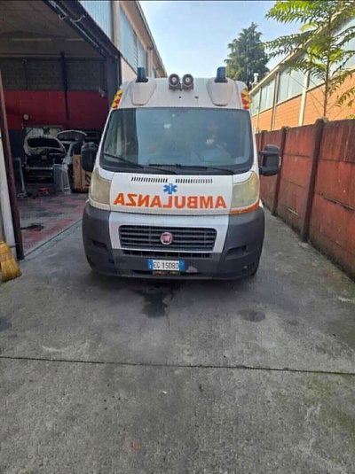 Fiat Ducato Furgone 10 2.8 diesel PC Ambulanza usato