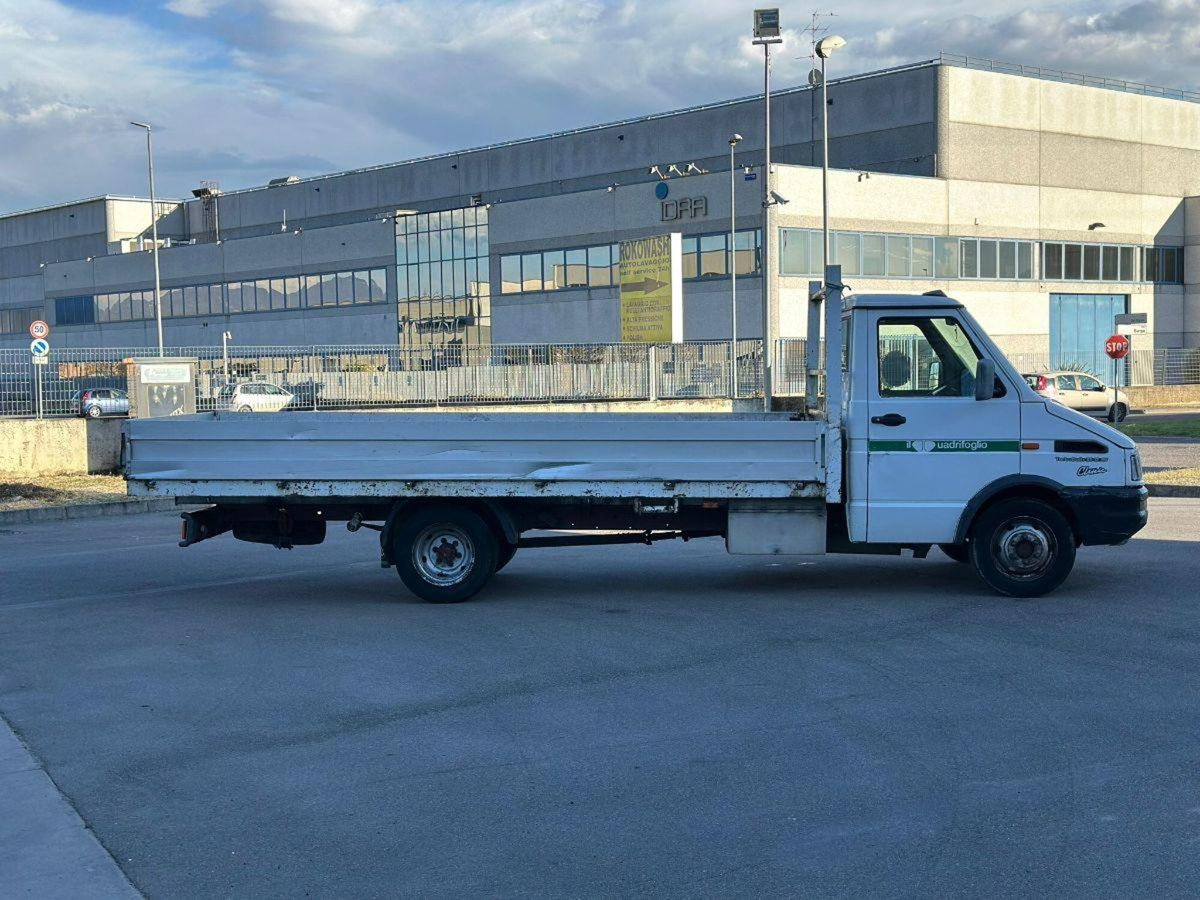 Iveco Daily Telaio 35.12 2.8 TDI PC Cabinato Classic (15)