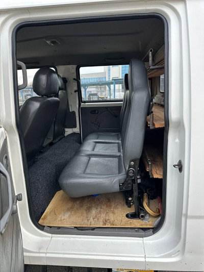 Kia K2500 2.5 TDI DC Autocarro (11)