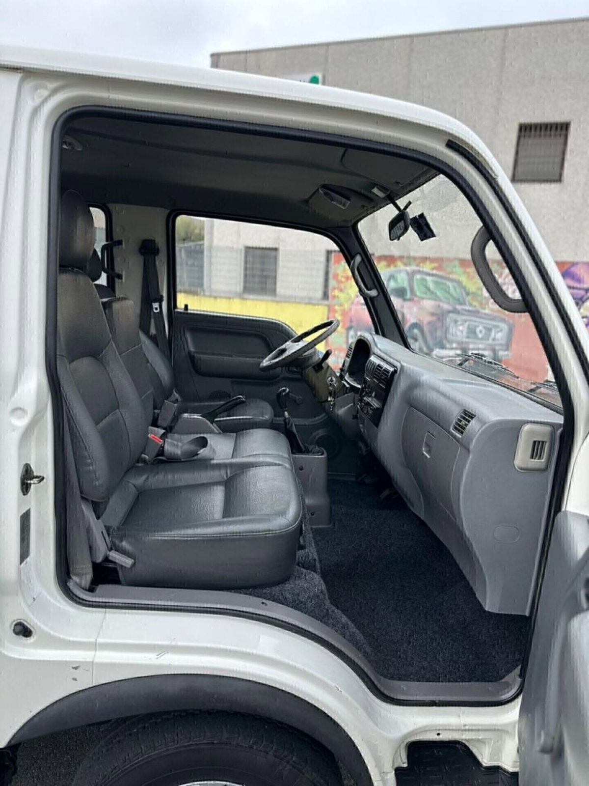 Kia K2500 2.5 TDI DC Autocarro (12)