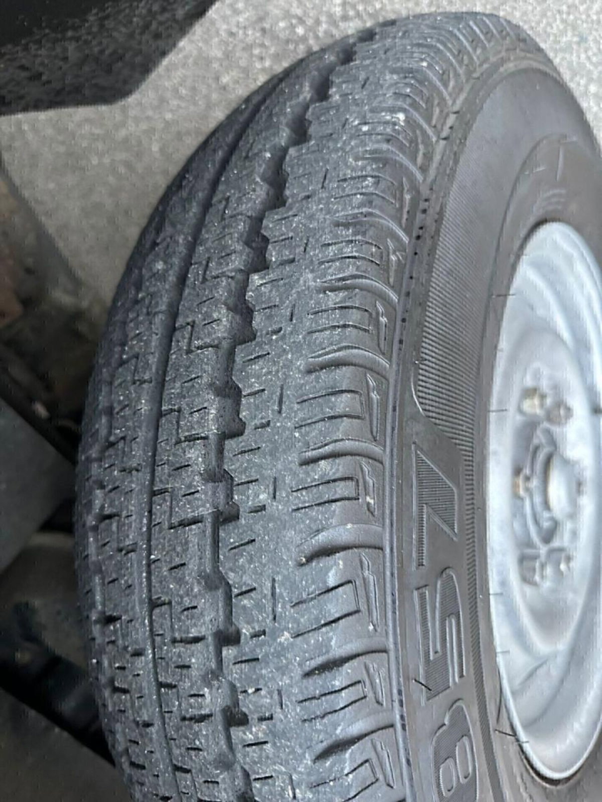 Kia K2500 2.5 TDI DC Autocarro (16)