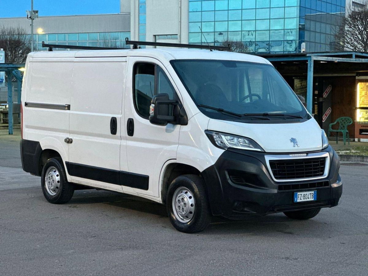 Peugeot Boxer Furgone 328 2.2 BlueHDi 120 S&S PC-TN Furgone Premium (2)