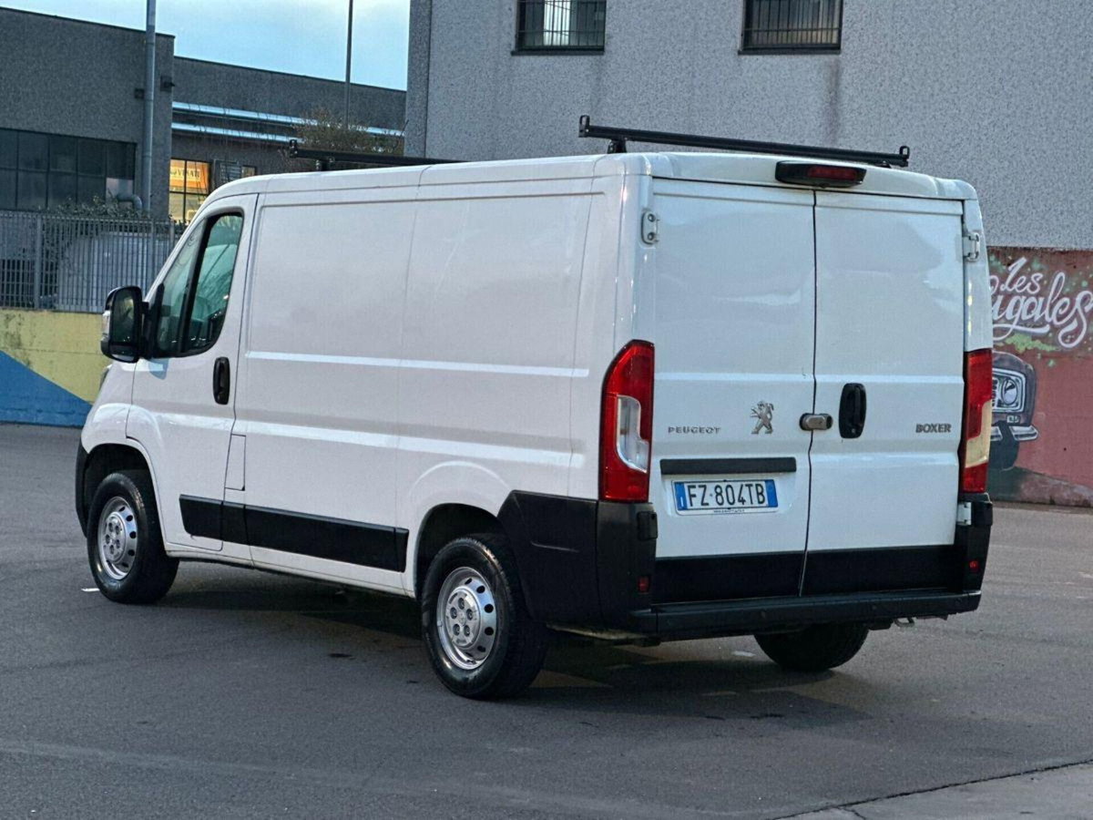 Peugeot Boxer Furgone 328 2.2 BlueHDi 120 S&S PC-TN Furgone Premium (4)