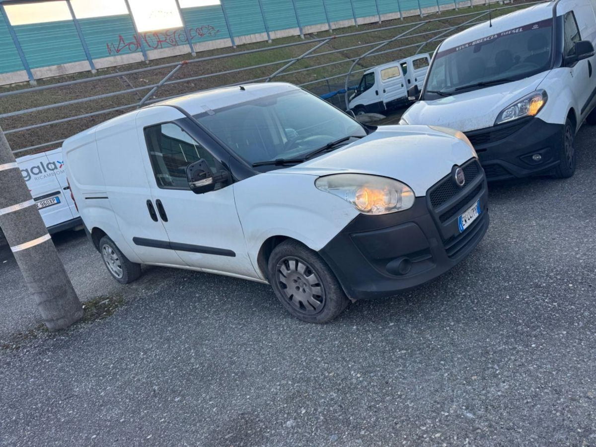 Fiat Doblò Furgone 1.4 T-Jet Natural Power PL-TN Cargo Maxi Lamierato