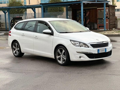 Peugeot 308 BlueHDi 120 S&S EAT6 GT Line (2)