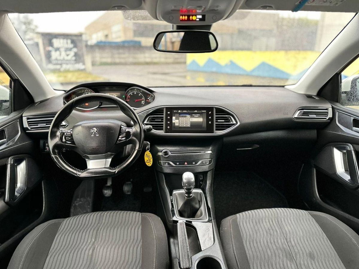 Peugeot 308 BlueHDi 120 S&S EAT6 GT Line (8)