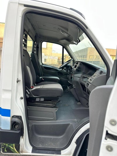 Iveco Daily Telaio 35C14G BarTor3.0 metano PM-RG Cab. (7)