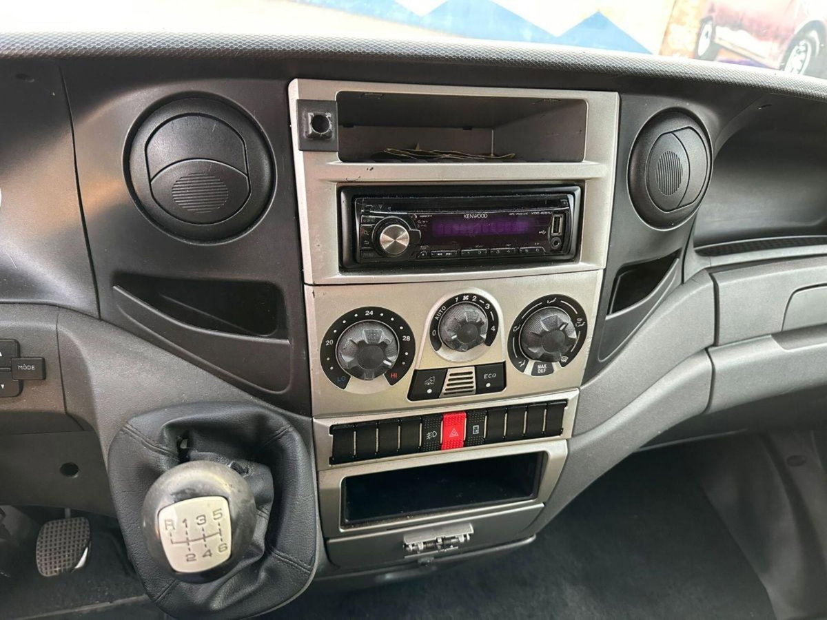 Iveco Daily Telaio 35C17 3.0 HPT PL-RG Cabinato (7)