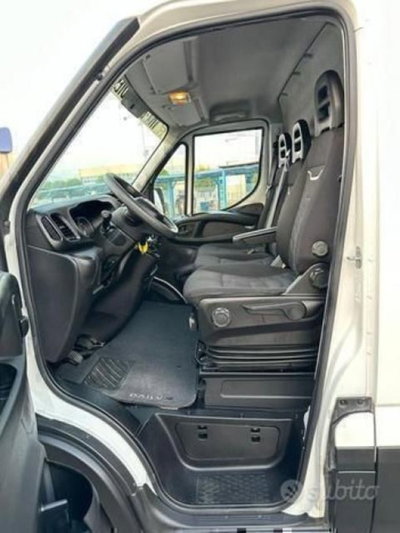 Iveco Daily Furgone 35S16V 2.3 HPT PLM-TA Furgone (10)