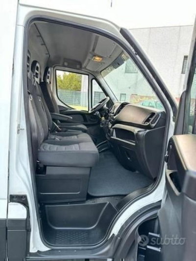 Iveco Daily Furgone 35S16V 2.3 HPT PLM-TA Furgone (9)
