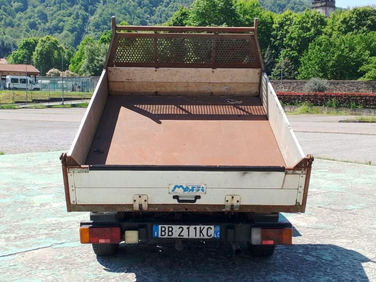 Tata Xenon Xenon 2.2 Dicor 4x2 PL-DC Cassonato Ribaltabile Post. (8)