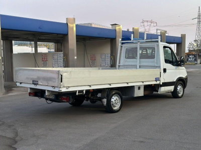 Iveco Daily Telaio 35S12 2.3 Hpi PC Cabinato (3)