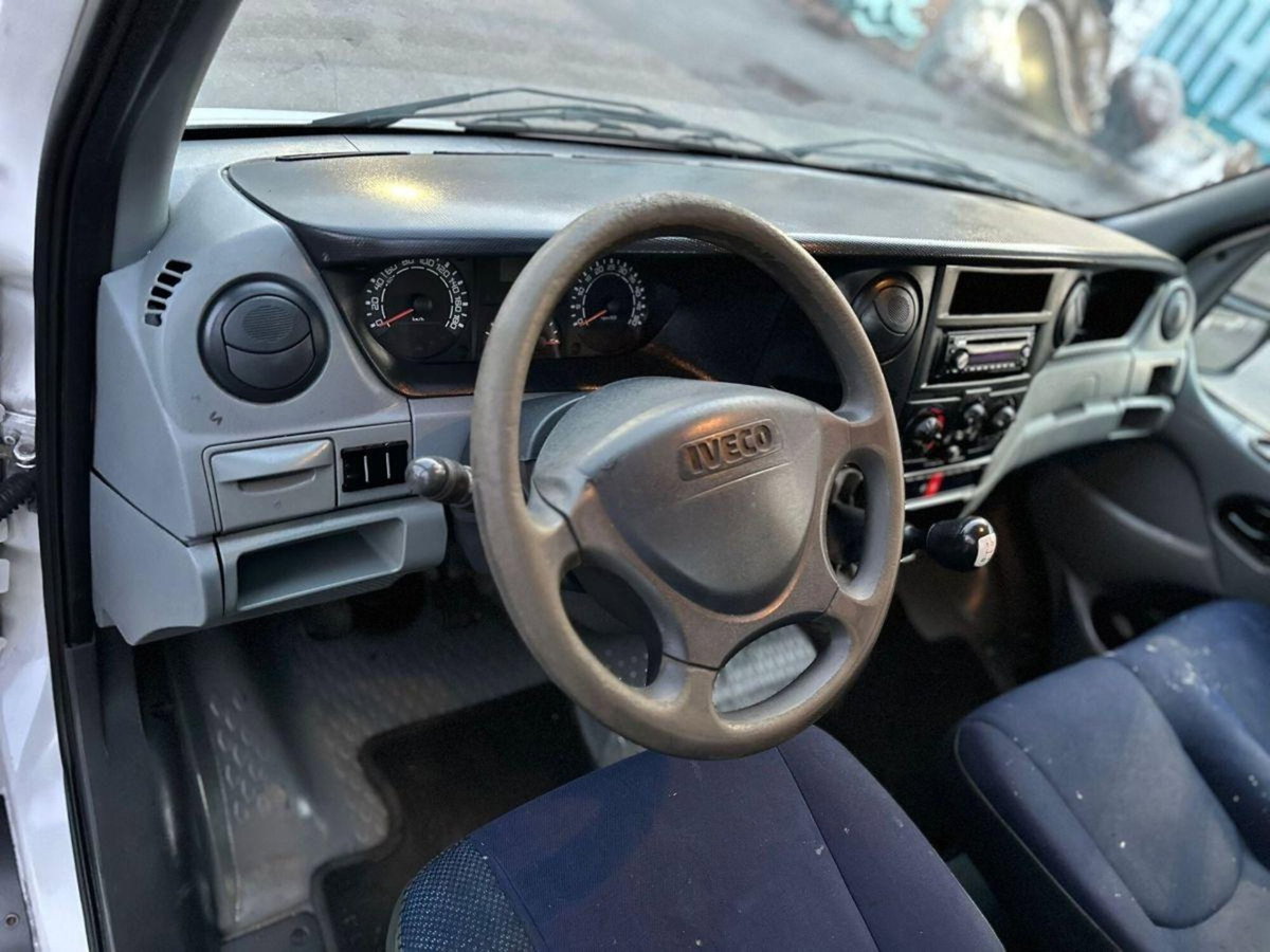 Iveco Daily Telaio 35S12 2.3 Hpi PC Cabinato (6)