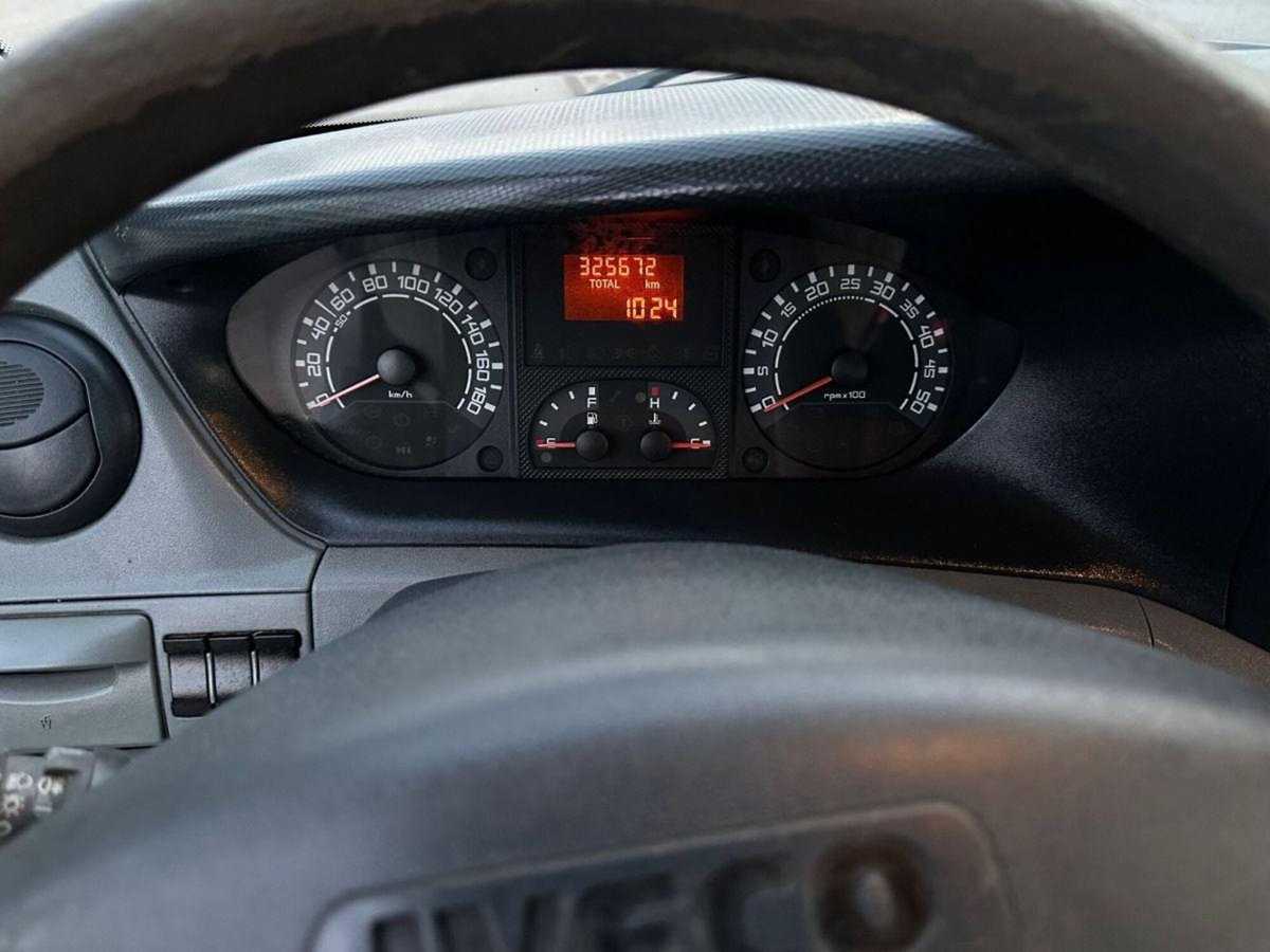 Iveco Daily Telaio 35S12 2.3 Hpi PC Cabinato (7)