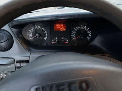 Iveco Daily Telaio 35S12 2.3 Hpi PC Cabinato (7)