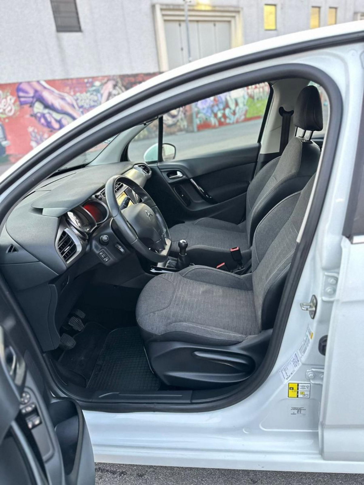 Citroen C3 PureTech 82 Exclusive (5)
