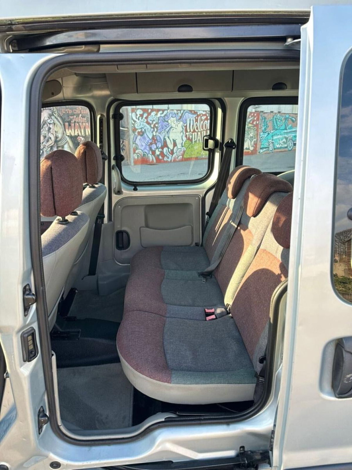 Renault Kangoo 1.9 dCi 4x4 4p. Authentique (12)