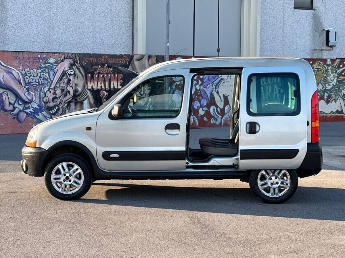 Renault Kangoo 1.9 dCi 4x4 4p. Authentique (14)