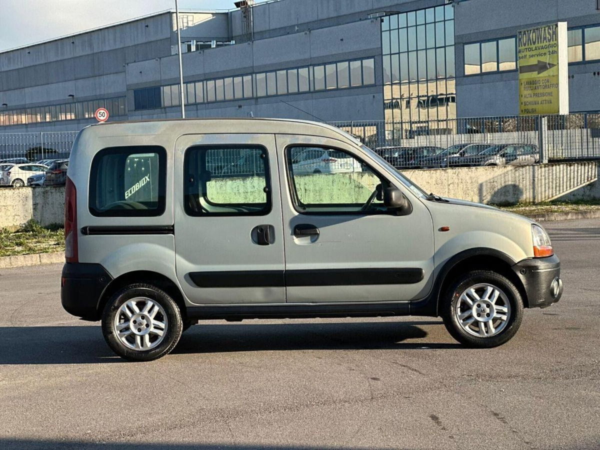 Renault Kangoo 1.9 dCi 4x4 4p. Authentique (15)