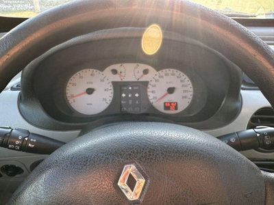 Renault Kangoo 1.9 dCi 4x4 4p. Authentique (8)