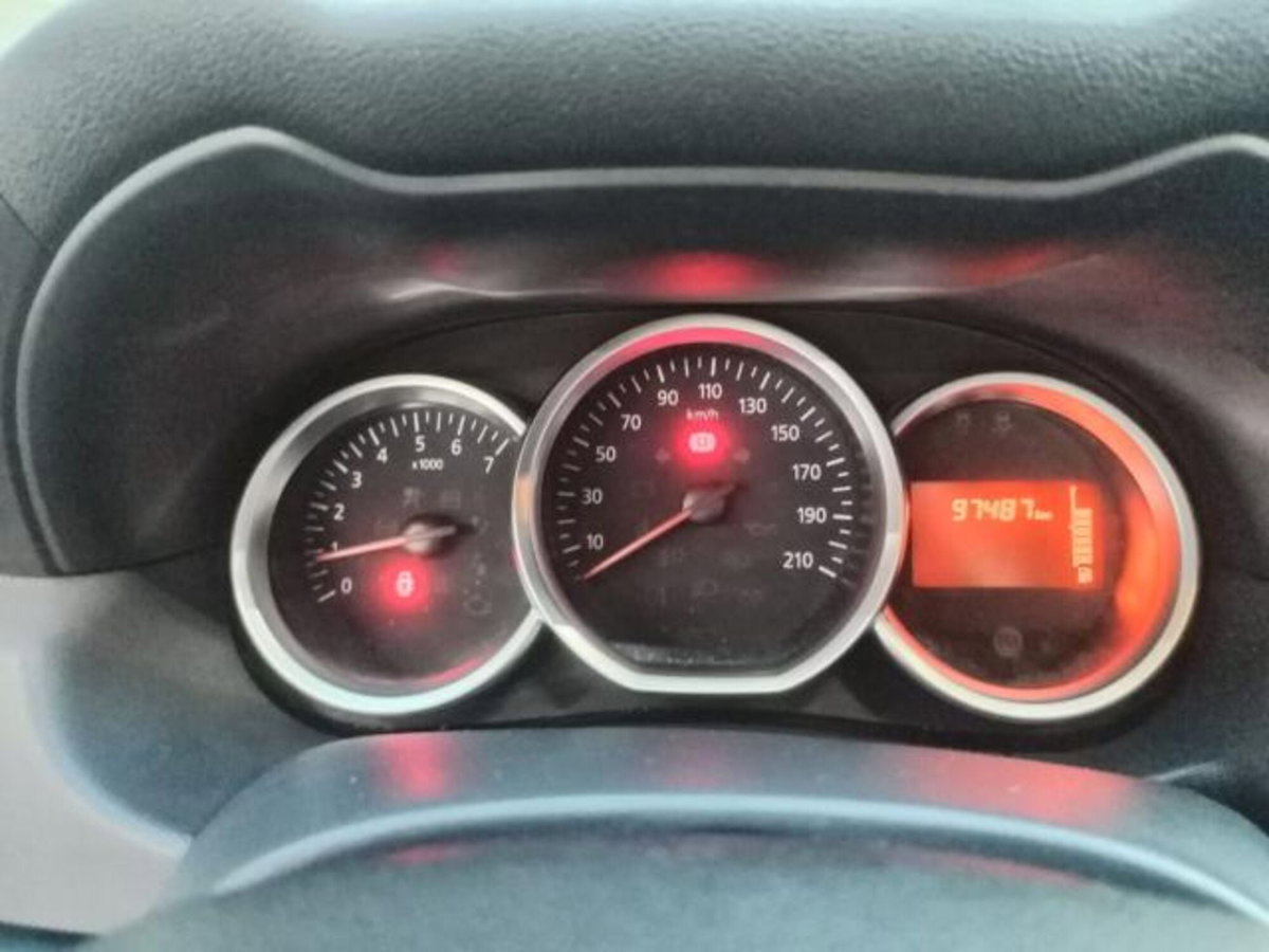 Dacia Duster 1.5 dCi 110CV 4x2 Ambiance (12)