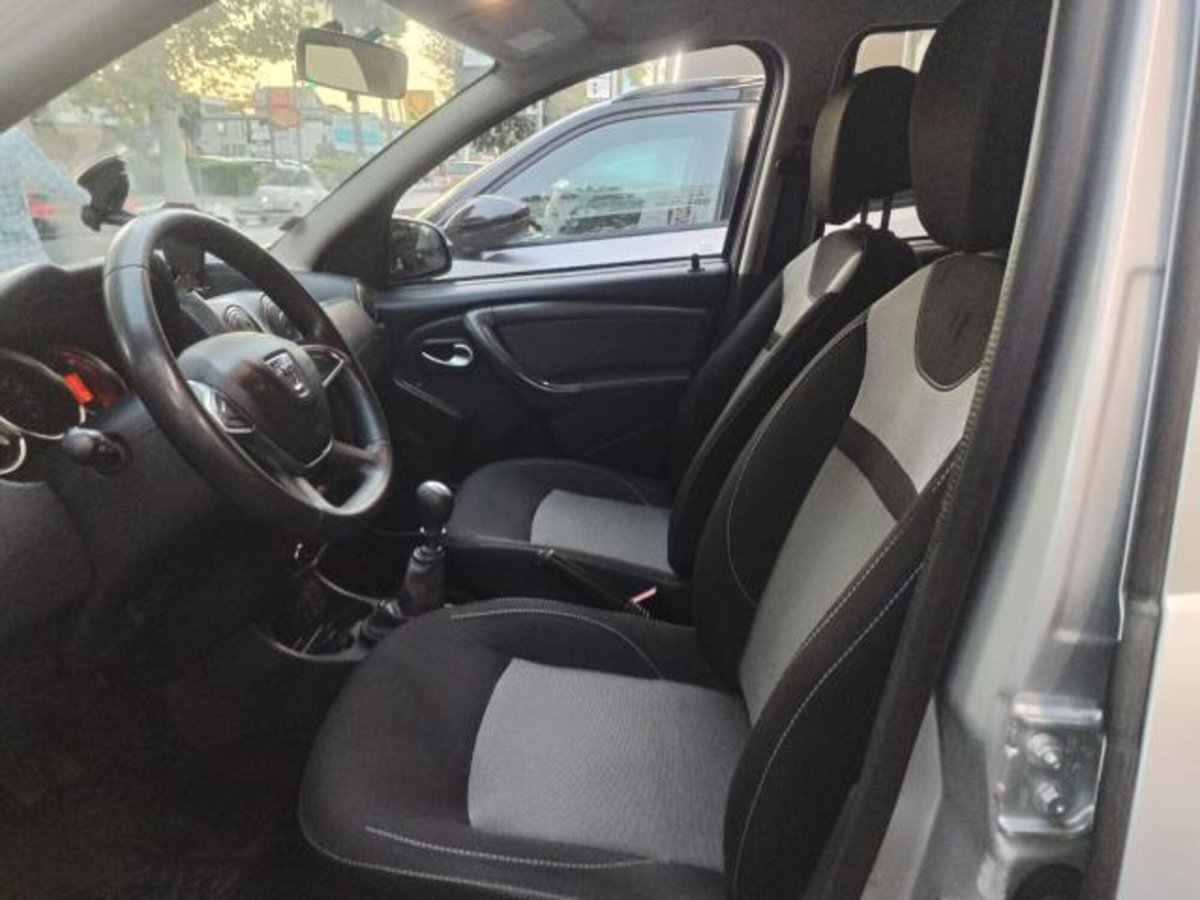Dacia Duster 1.5 dCi 110CV 4x2 Ambiance (8)