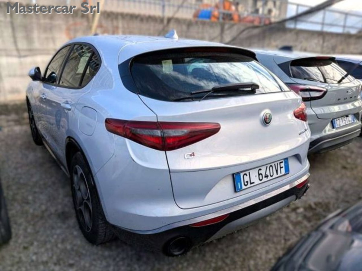 Alfa Romeo Stelvio 2.2 t Intensa Q4 210cv auto (10)