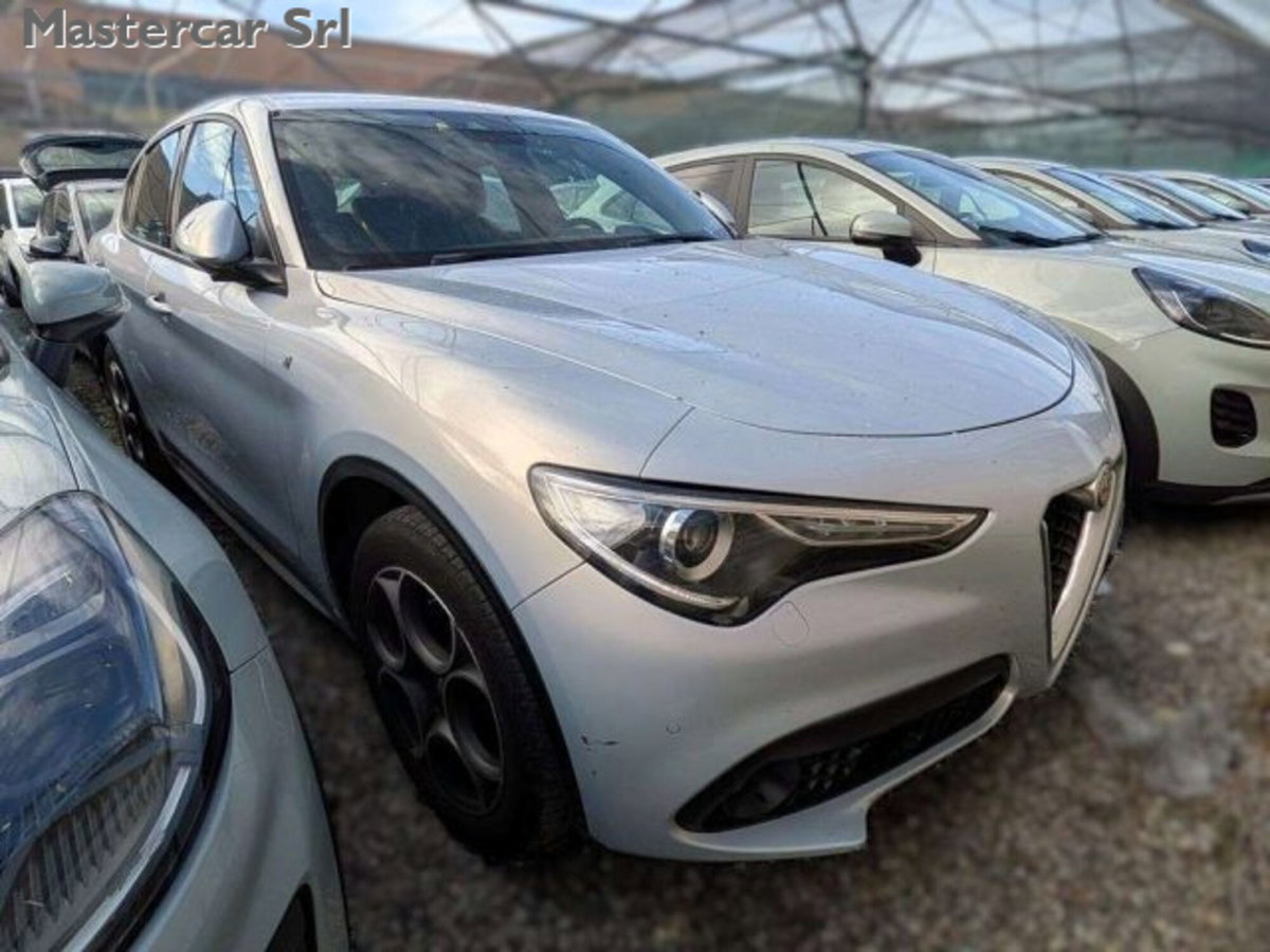 Alfa Romeo Stelvio 2.2 t Intensa Q4 210cv auto (3)